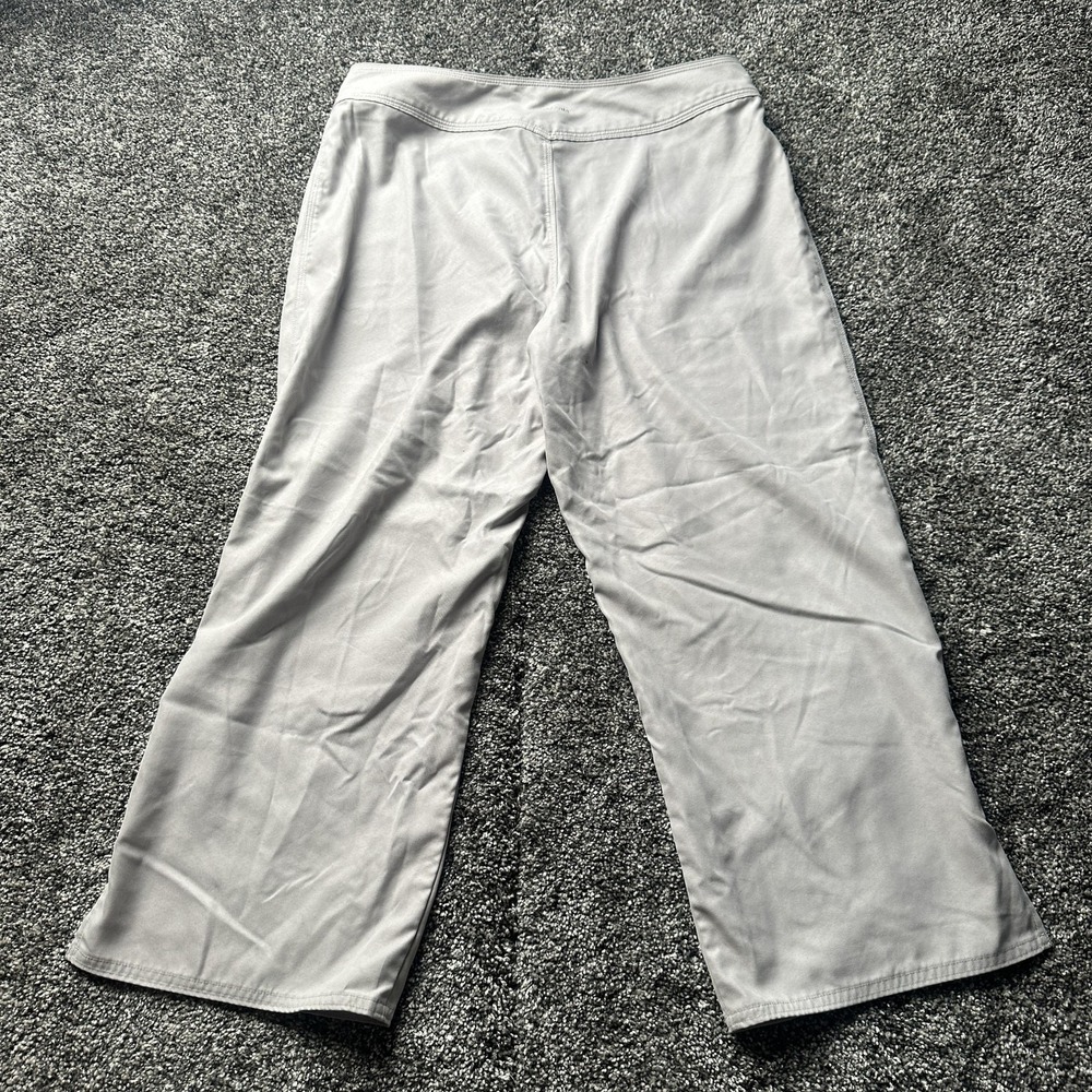 Patagonia Pants Womens 8 Gray Nylon Wide Leg Relaxed Fit Travel Gorpcore Hiking - Picture 6 of 14